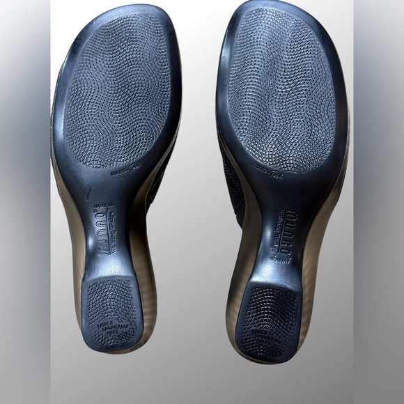 Munro American Walking Wedge Size 10 in Black - Picture 9 of 16